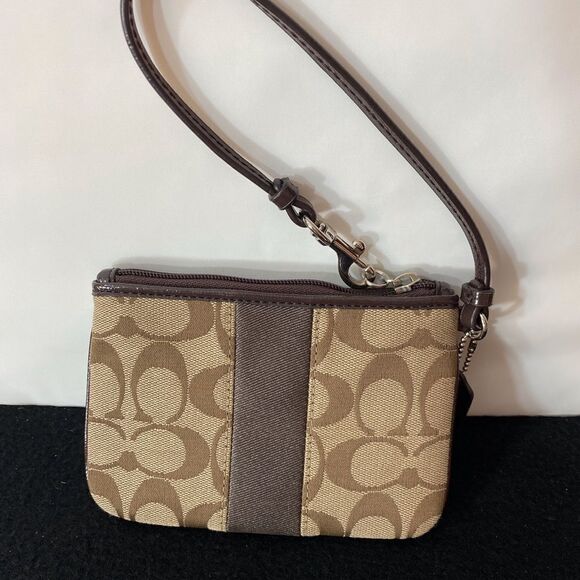 Coach Signature Wristlet Brown Canvas - Picture 2 of 2